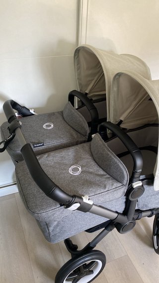 Bugaboo Donkey 5 carro gemelar. Año 2022