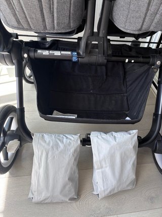Bugaboo Donkey 5 carro gemelar. Año 2022