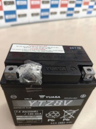 Batería de moto AGM Yuasa YTZ8V 12V 120 CCA libre de mantenimiento