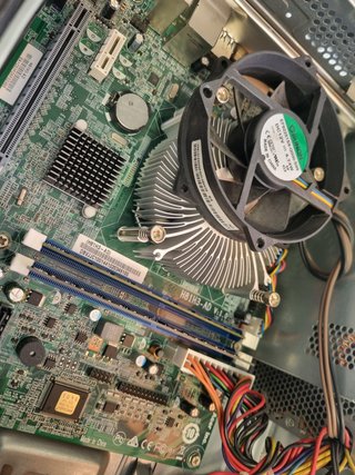 Acer Veriton X2631G i5-4460 8GB RAM 500GB SSD