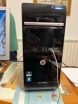 Ordenador Completo HP: Pantalla, Teclado y raton