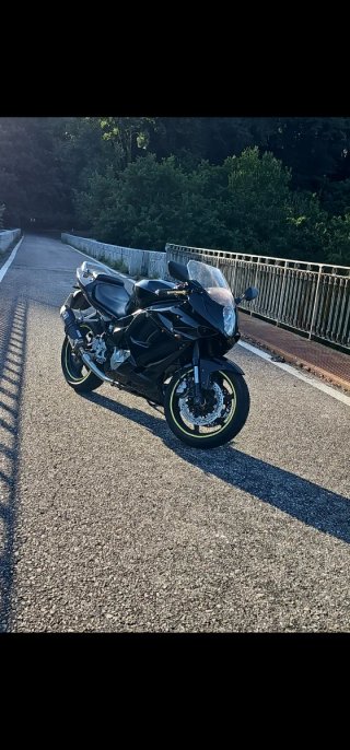 Hyosung GT650RI