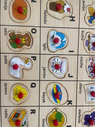 Puzzles infantiles de asociación letras Abecedario
