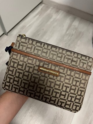 Bolso de mano Tommy Hilfiger monograma