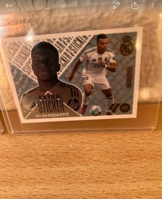 Sticker Extra Liga Este 2026-27 Oro, Plata, Bronce