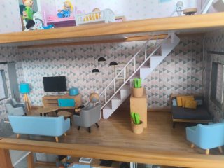 Casa de muñecas con accesorios