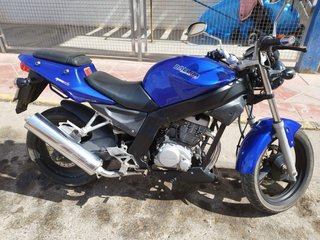 Daelim Roadwin 125 Azul