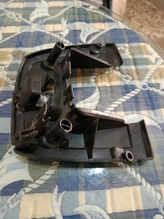 Soporte colín Derbi Variant Revolution