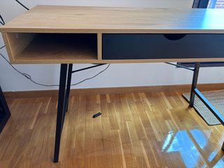 Escritorio madera y metal