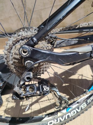 Scott Spark 730 Carbono (27.5") – Doble Suspensión