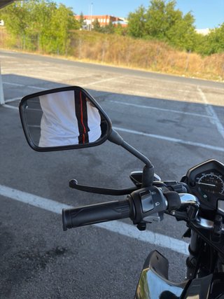 Honda CB125F Negra