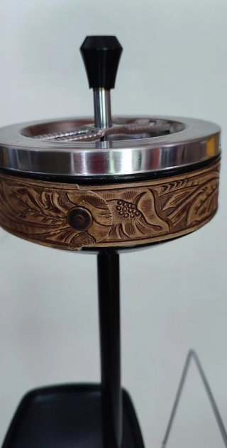 Cenicero de pie vintage con bandeja