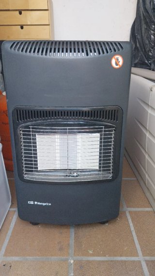 Estufa Orbegozo Negra