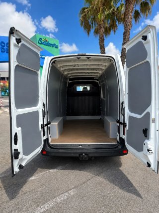 Nissan NV400 2018