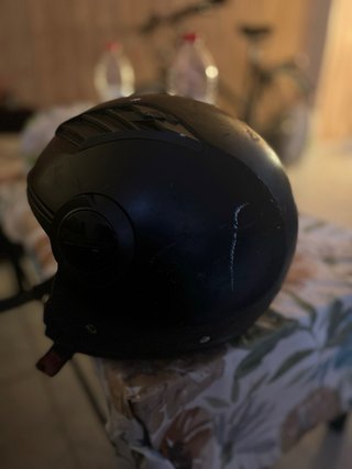Casco de moto negro