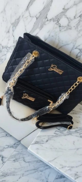 Bolso y monedero negro y dorado