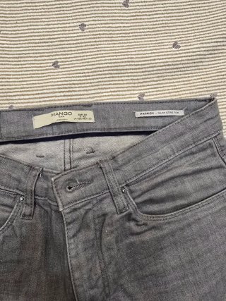 Pantalón largo gris