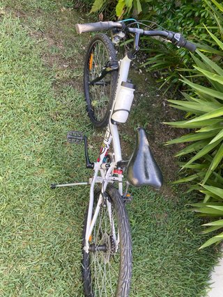 Bicicleta BTWIN blanca