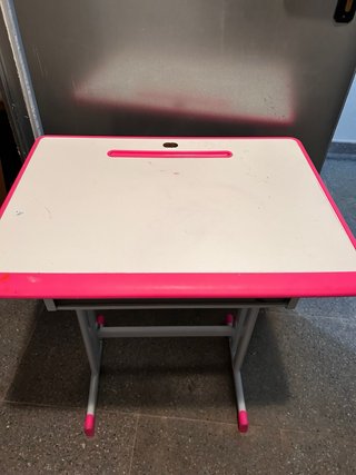 Escritorio con silla , infantil