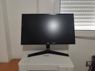 Monitor Gaming LG