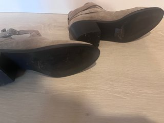 Botines Bimba y Lola beige/gris