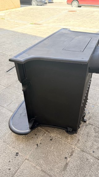 Estufa de leña metálica gris no se envia