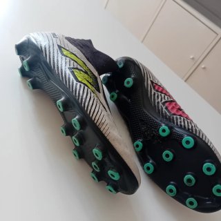 Botas de fútbol New Balance Tekela