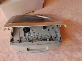 Aiwa HS-TA213 Radio Cassette Player