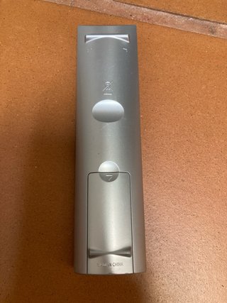 Televisor LCD de 20 pulgadas (Modelo: LW20M21CP).