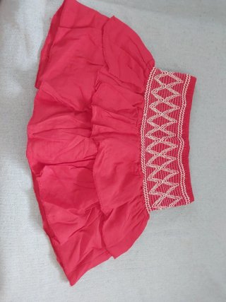 Falda pantalón roja volantes