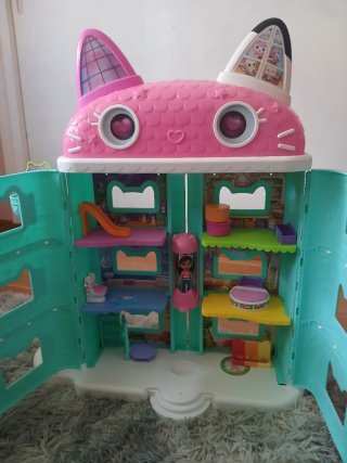 Casa de muñecas Gaby negociable.