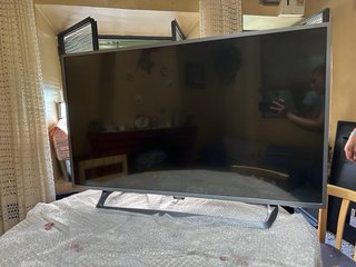 TV Philips Negra 49”