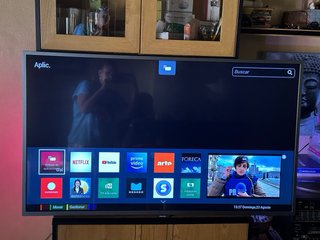 TV Philips Negra 49”