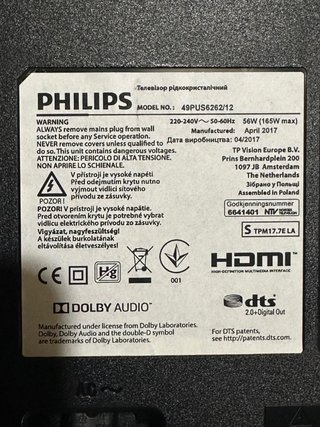 TV Philips Negra 49”