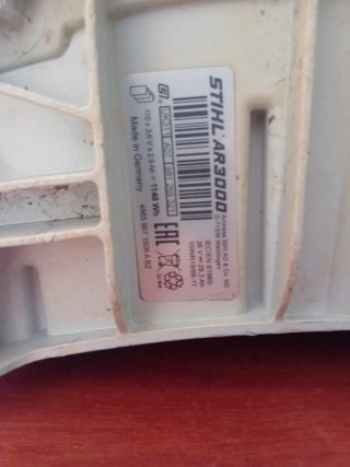 Batería Stihl AR3000 para reparar con cable