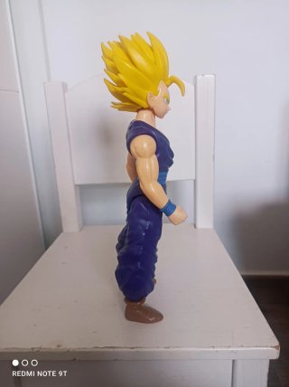 Figura Gohan Fase 2 Dragon Ball