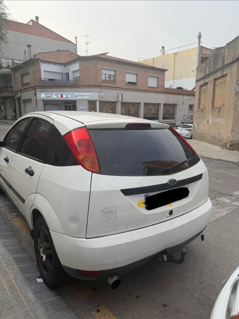Ford Focus 2000 - foto 1