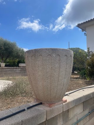 Jardineras de piedra
