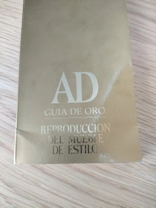 Guia de Oro Reproducción Mueble Estilo revista AD
