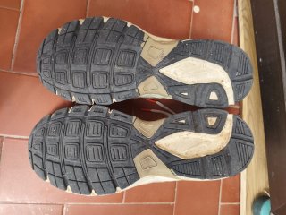 Zapatillas Nike Iniciator Beige/Blanco