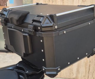 Baúl Moto Aluminio 55L Negro/Plata
