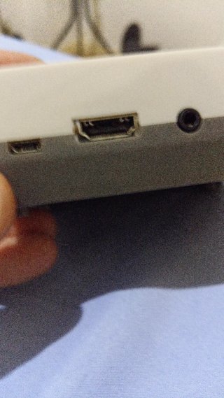Raspberry Pi 3 b. Carcasa estilo Nintendo.