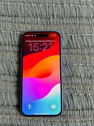 iPhone 16 Azul