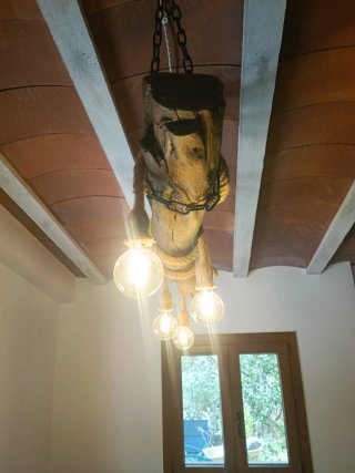Lámpara colgante rústica de madera