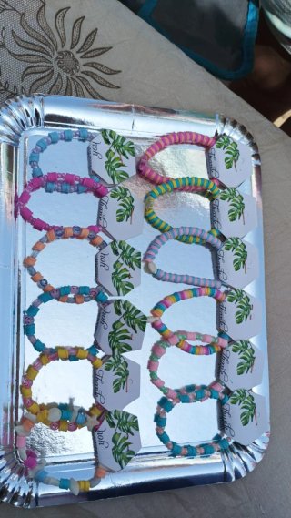 Pulseras artesanales multicolor