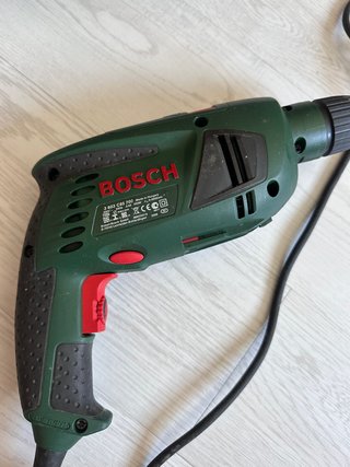 Taladro percutor Bosch PSB 650 RA + maletín