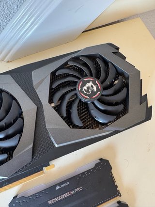 MSI RTX 2070 Super + 2x RAM Corsair