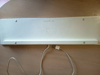 Teclado Apple USB Plata y Blanco