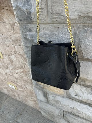 Borsa secchiello nera