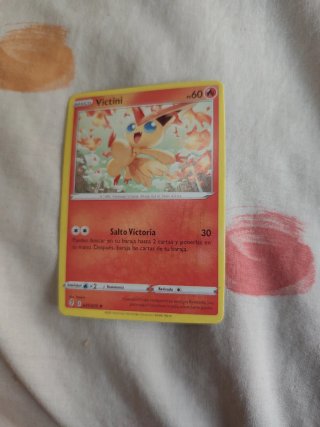 Lote Cartas Pokémon V y VMAX
